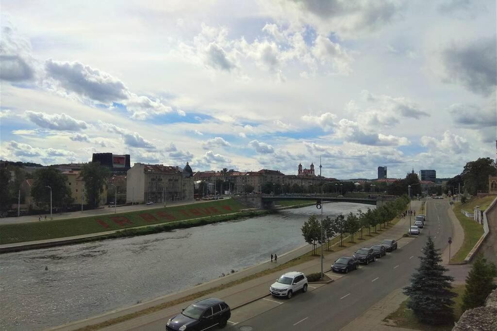 Slucko Central Studio Apartment Near River Βίλνιους Εξωτερικό φωτογραφία